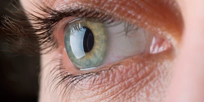 Eliminar las arrugas en los ojos