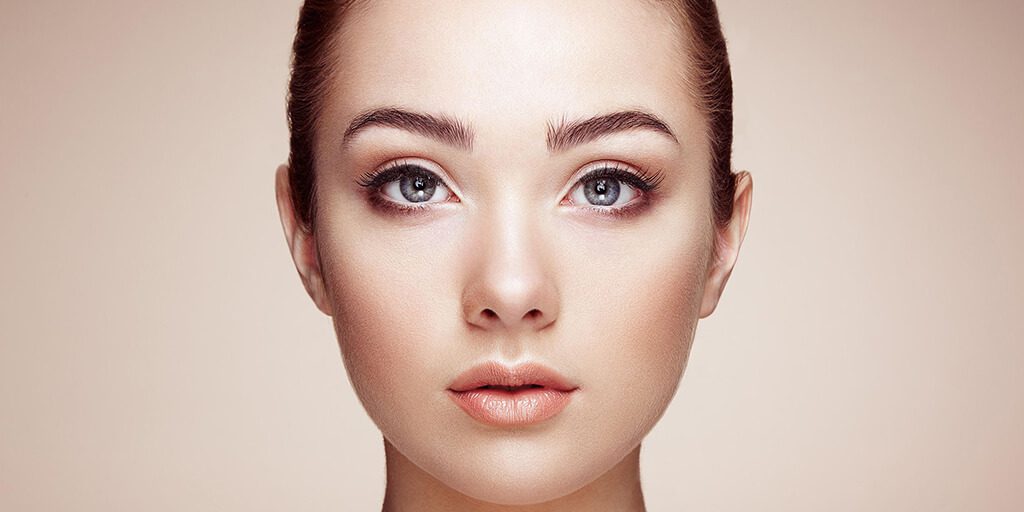 Lifting de cejas versus levantamiento de párpados - Brow lift vs eyelift