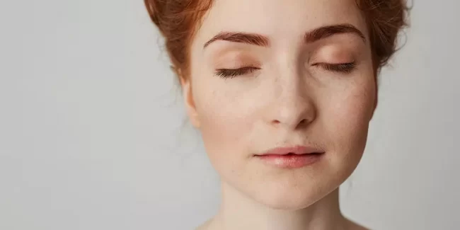 Gold weights for eyelids